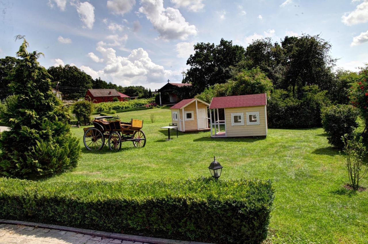 Zespol Palacowo-Parkowy Badzow Polkowice Bagian luar foto
